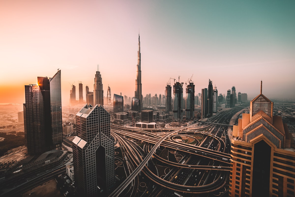 Dubai on Any Budget: From Desert Safaris to Rooftop Dining